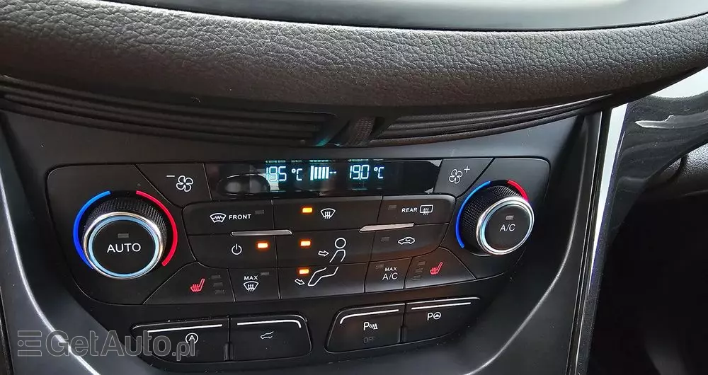 FORD Kuga 1.5 EcoBlue FWD Titanium X