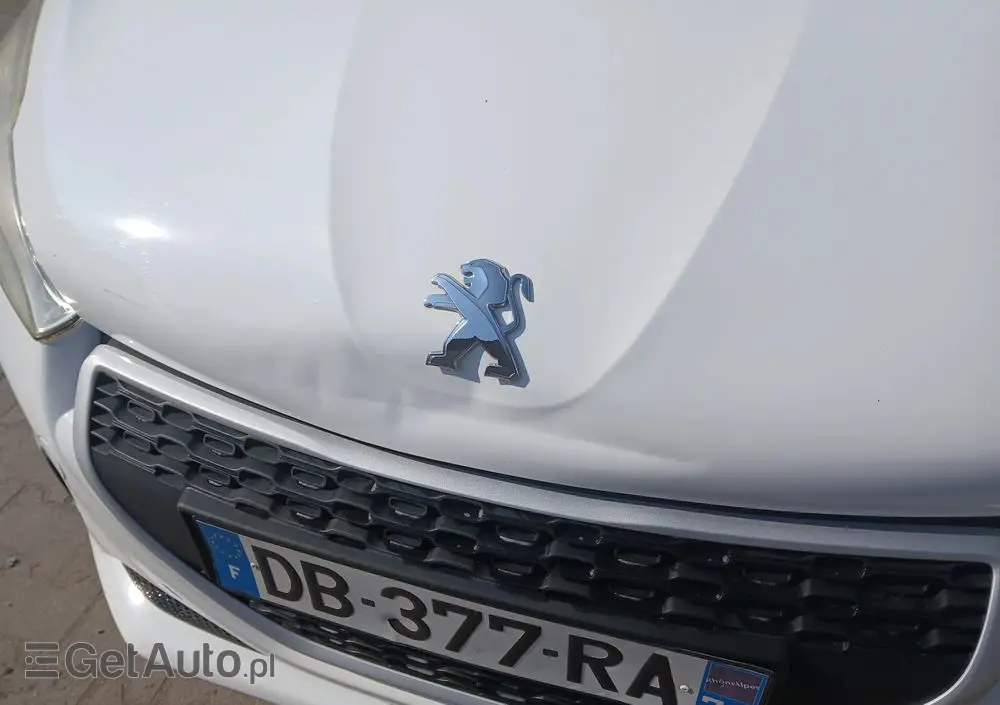 PEUGEOT 208 68 VTI Active