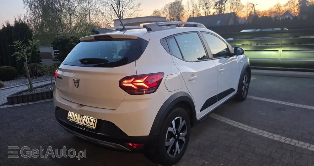 DACIA Sandero Stepway TCe 100 Celebration
