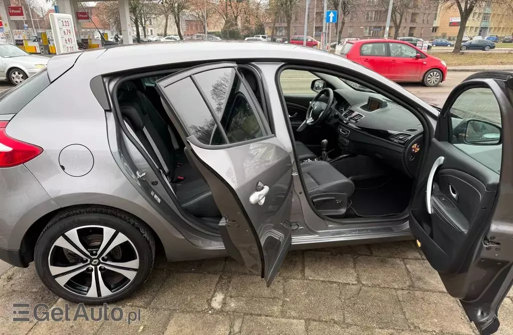 RENAULT Megane 1.4 TCe (130 KM)