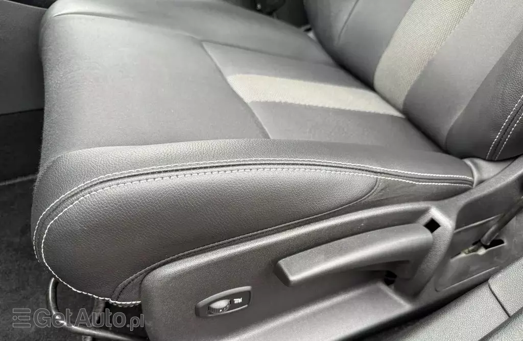 RENAULT Megane 1.4 TCe (130 KM)