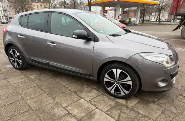 RENAULT Megane 1.4 TCe (130 KM)