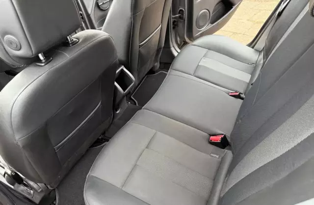 RENAULT Megane 1.4 TCe (130 KM)