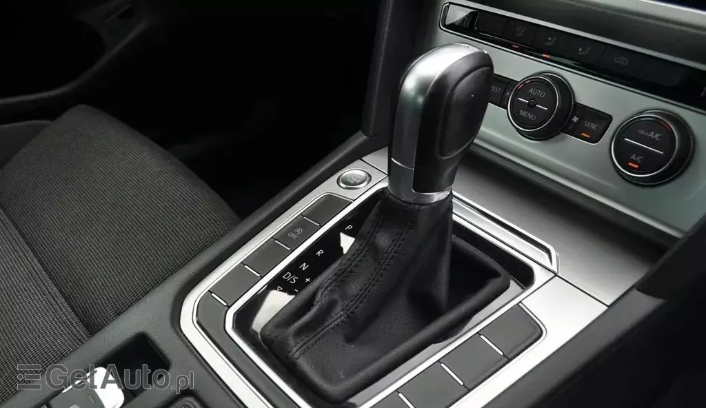 VOLKSWAGEN Passat 2.0 TDI (150 KM) DSG