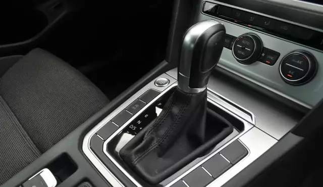 VOLKSWAGEN Passat 2.0 TDI (150 KM) DSG