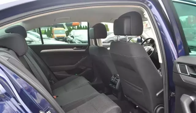 VOLKSWAGEN Passat 2.0 TDI (150 KM) DSG