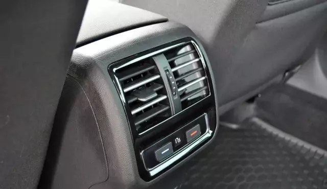 VOLKSWAGEN Passat 2.0 TDI (150 KM) DSG