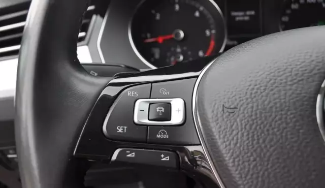 VOLKSWAGEN Passat 2.0 TDI (150 KM) DSG