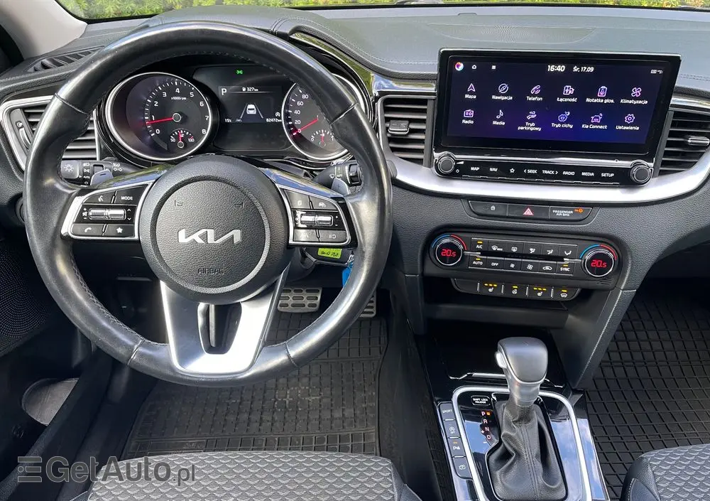 KIA Ceed 1.5 T-GDI Business Line DCT