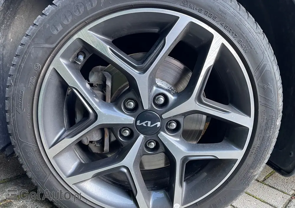 KIA Ceed 1.5 T-GDI Business Line DCT