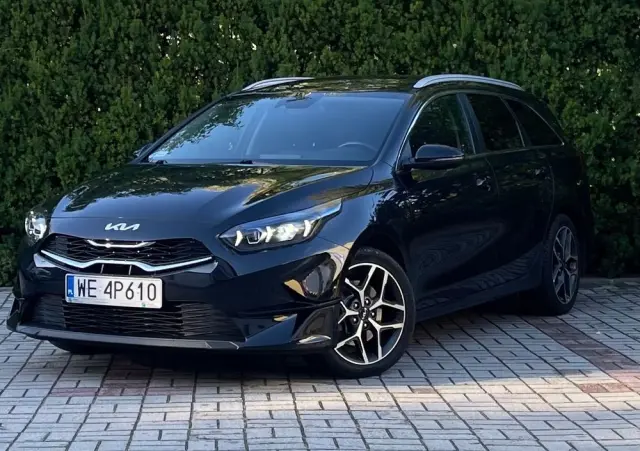 KIA Ceed 1.5 T-GDI Business Line DCT