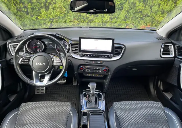 KIA Ceed 1.5 T-GDI Business Line DCT