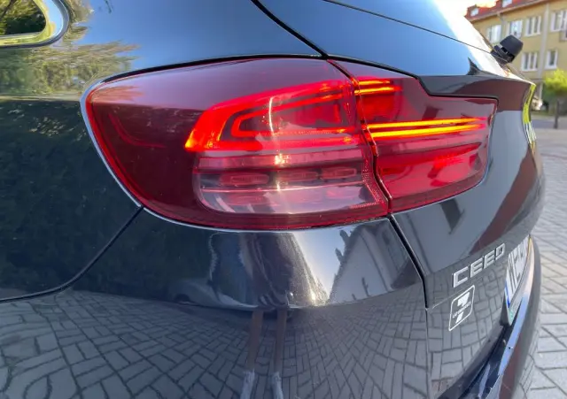 KIA Ceed 1.5 T-GDI Business Line DCT