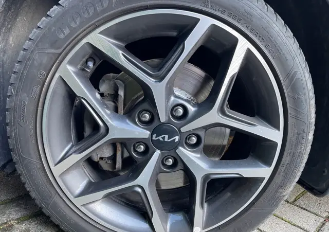 KIA Ceed 1.5 T-GDI Business Line DCT