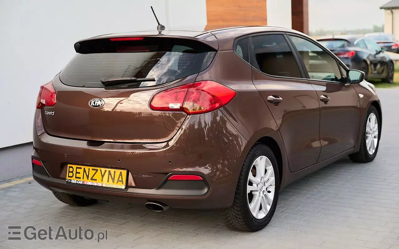 KIA Ceed 1.6 GDI Fifa World Cup Edition