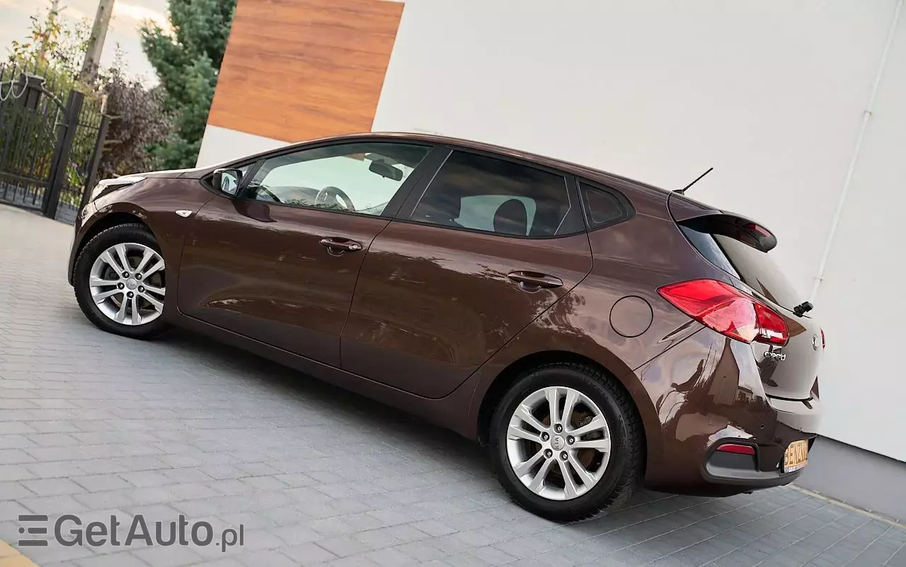 KIA Ceed 1.6 GDI Fifa World Cup Edition
