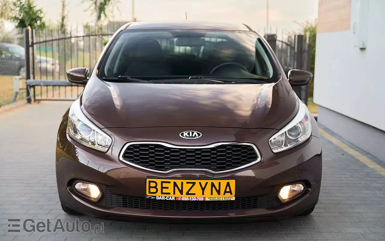 KIA Ceed 1.6 GDI Fifa World Cup Edition