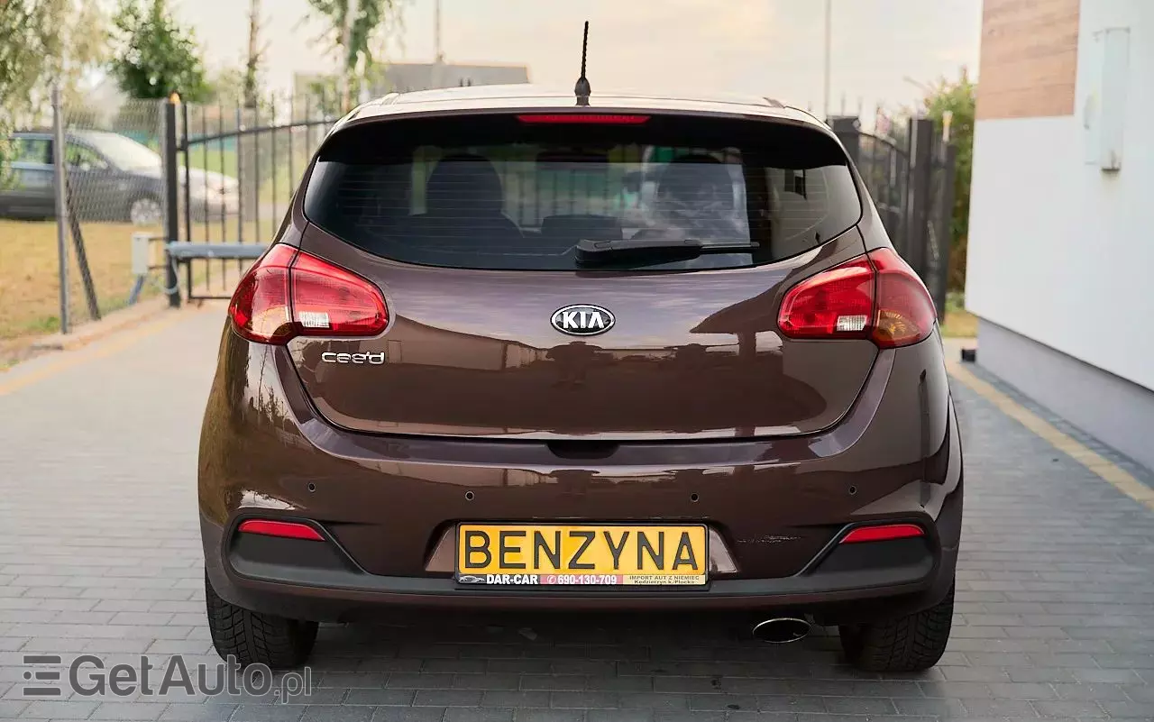 KIA Ceed 1.6 GDI Fifa World Cup Edition