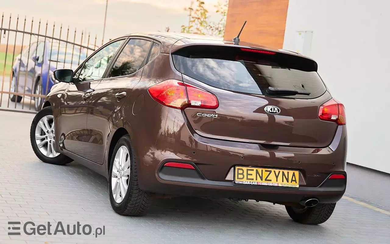 KIA Ceed 1.6 GDI Fifa World Cup Edition