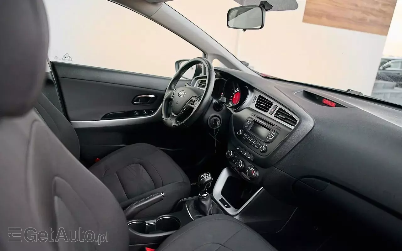 KIA Ceed 1.6 GDI Fifa World Cup Edition