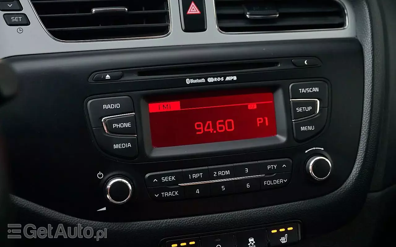 KIA Ceed 1.6 GDI Fifa World Cup Edition