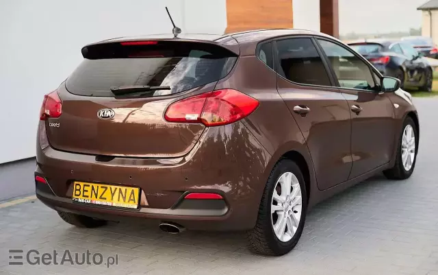 KIA Ceed 1.6 GDI Fifa World Cup Edition
