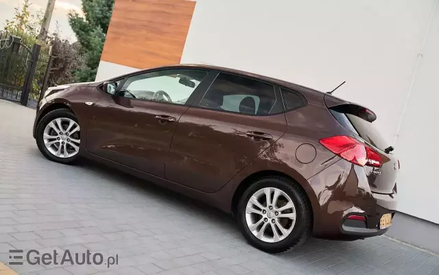 KIA Ceed 1.6 GDI Fifa World Cup Edition