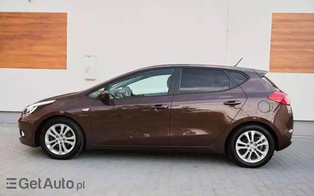 KIA Ceed 1.6 GDI Fifa World Cup Edition