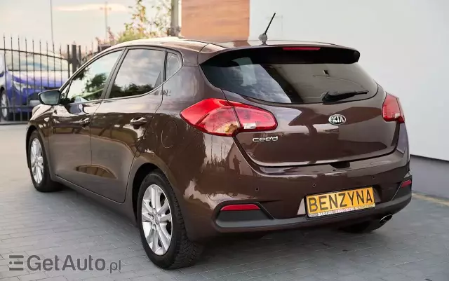 KIA Ceed 1.6 GDI Fifa World Cup Edition