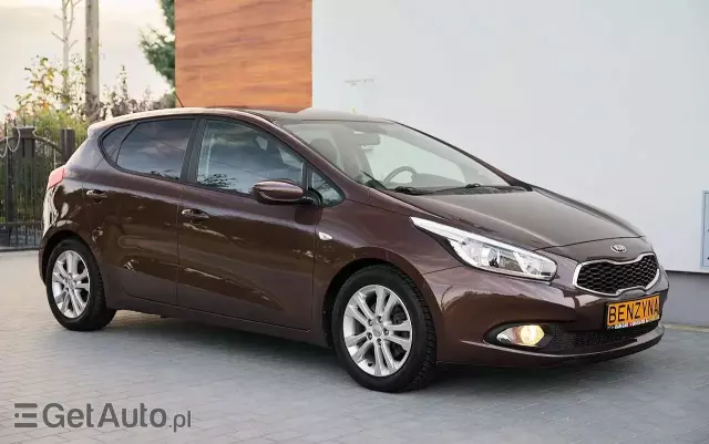KIA Ceed 1.6 GDI Fifa World Cup Edition