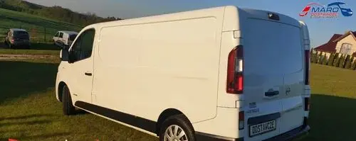 NISSAN Nv300 