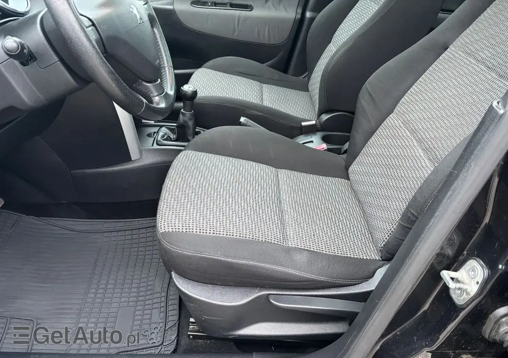 PEUGEOT 207 120 VTi Premium