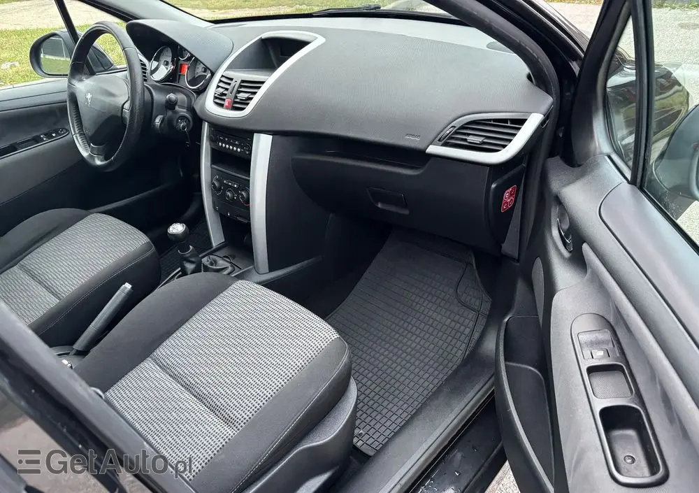 PEUGEOT 207 120 VTi Premium
