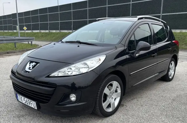 PEUGEOT 207 120 VTi Premium