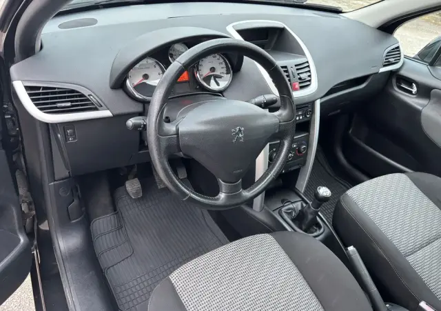 PEUGEOT 207 120 VTi Premium