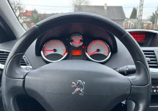 PEUGEOT 207 120 VTi Premium