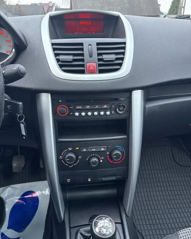 PEUGEOT 207 120 VTi Premium