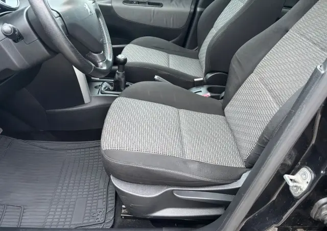 PEUGEOT 207 120 VTi Premium