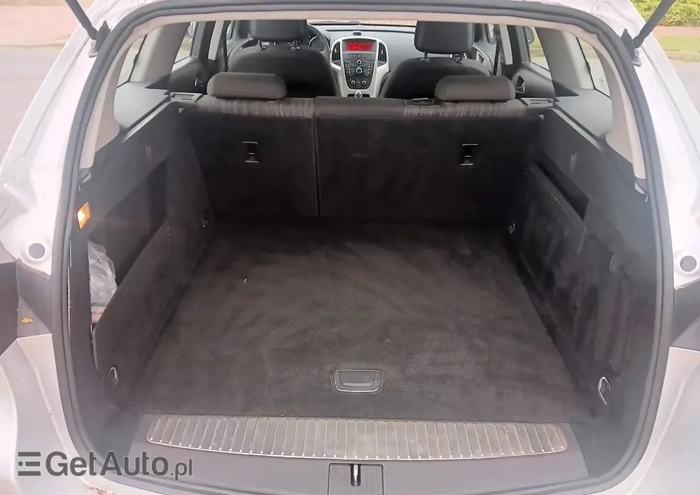 OPEL Astra Ver-1-4-turbo-design-edition