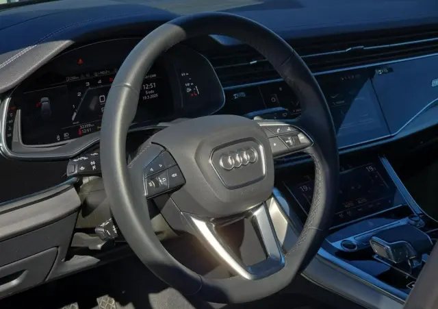 AUDI Q7 50 TDI quattro tiptronic S line