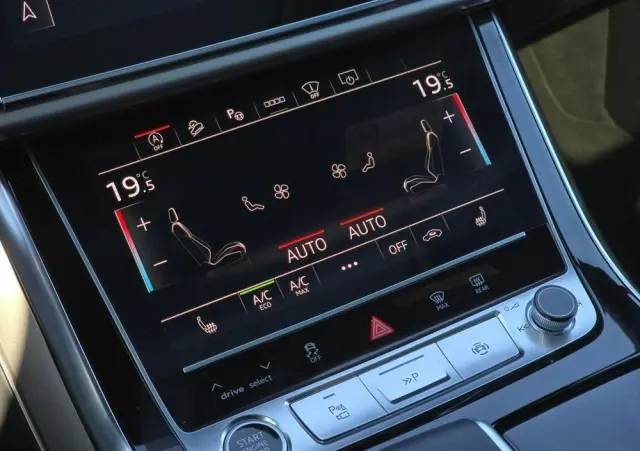 AUDI Q7 50 TDI quattro tiptronic S line