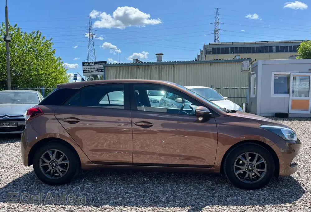 HYUNDAI I20 
