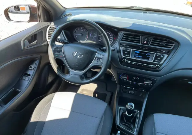 HYUNDAI I20 