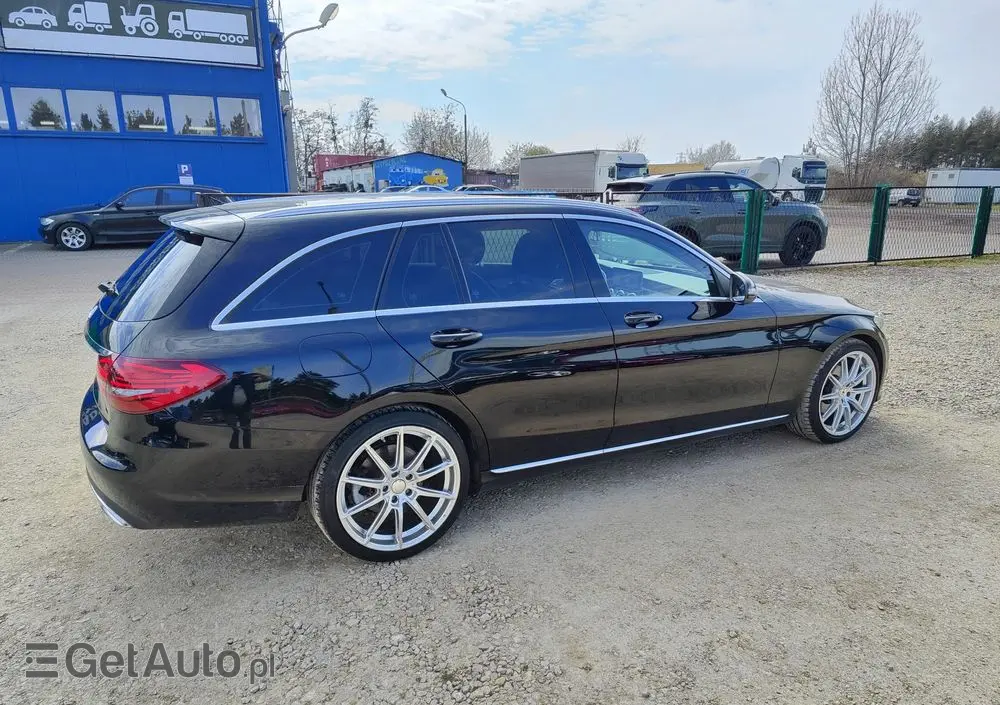 MERCEDES-BENZ Klasa C 220 d 9G-TRONIC Avantgarde