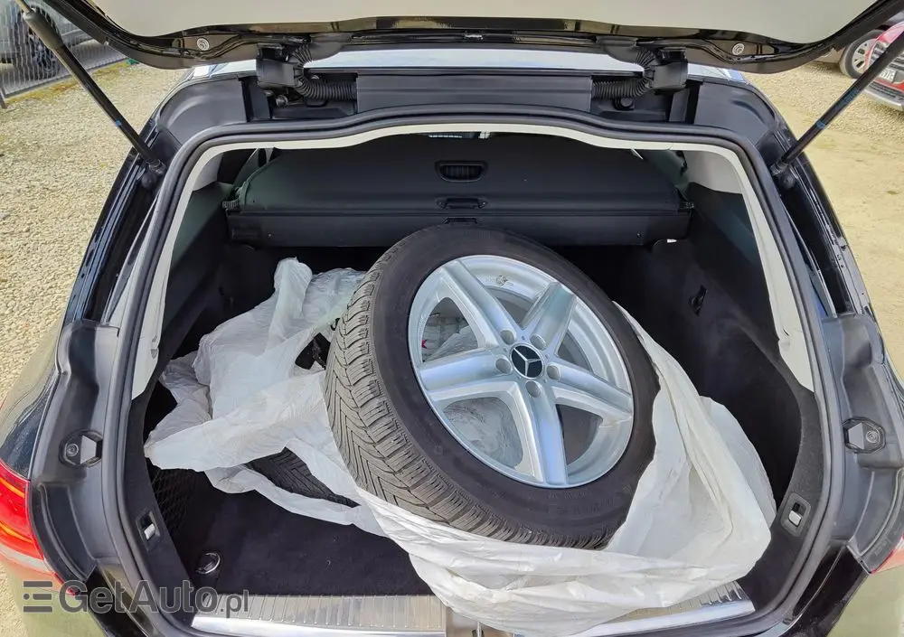 MERCEDES-BENZ Klasa C 220 d 9G-TRONIC Avantgarde