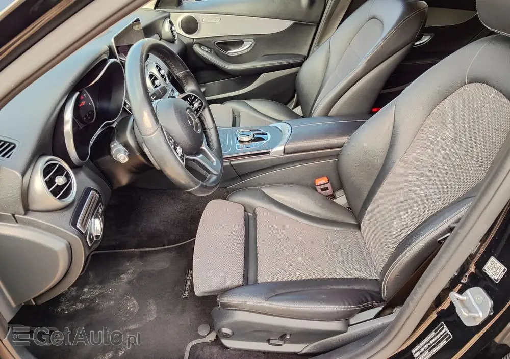 MERCEDES-BENZ Klasa C 220 d 9G-TRONIC Avantgarde