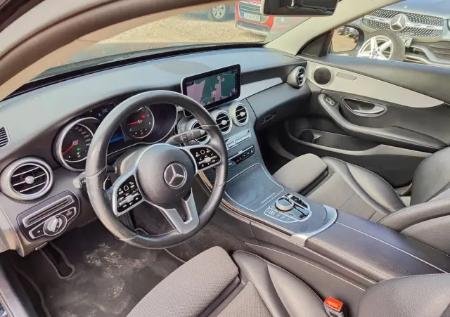 MERCEDES-BENZ Klasa C 220 d 9G-TRONIC Avantgarde
