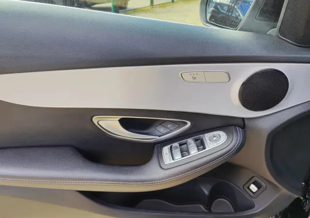 MERCEDES-BENZ Klasa C 220 d 9G-TRONIC Avantgarde