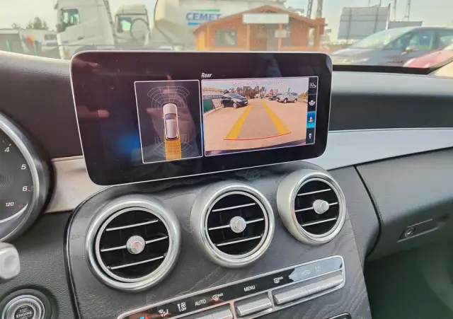 MERCEDES-BENZ Klasa C 220 d 9G-TRONIC Avantgarde