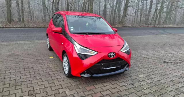 TOYOTA Aygo 1.0 VVT-i Color Edition